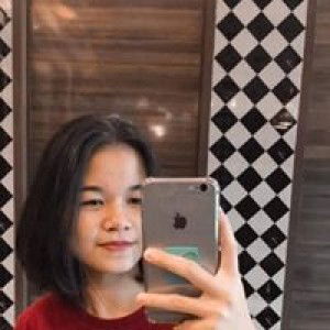 พลอย ย. profile icon