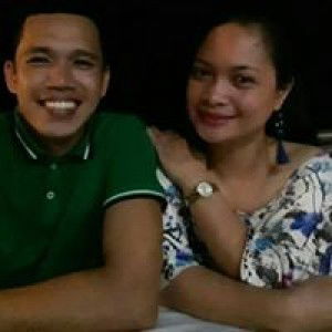 April Dulza De Asis profile icon