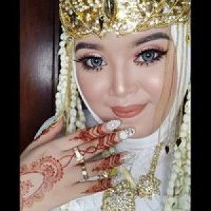 Fauzia Arnis profile icon