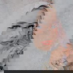 Fitriani profile icon