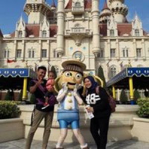 Mira Ahzin profile icon