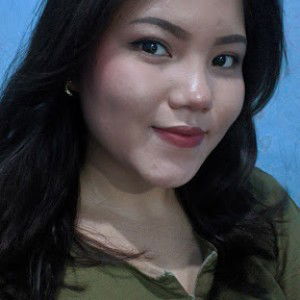 Nadia Natalie profile icon