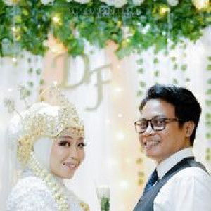 Desti Pratiwi profile icon