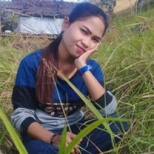 Dewi Aprilia profile icon