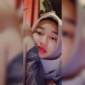 Wulan Dari profile icon