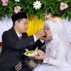 Laila Nadhifah profile icon