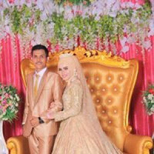 Desi Lawati profile icon