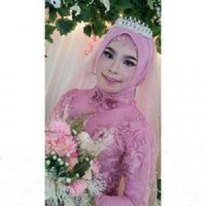 Laely Oktavia profile icon