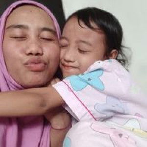 Desy Apriani profile icon