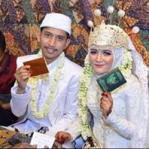 Riyanti profile icon