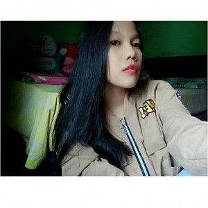 Alma Deviana profile icon