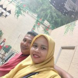 Nur Uswatun profile icon