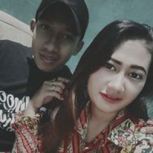 Riee Diana Maulana profile icon