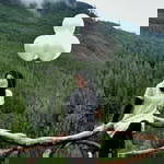 putri tama profile icon