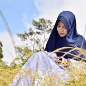 Evi Dwi Lestari profile icon