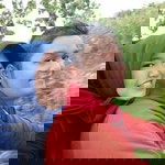 Lusiana Intan Sari profile icon