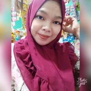 Riskawati Rahma profile icon