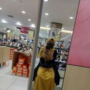 Viecha Dewi profile icon