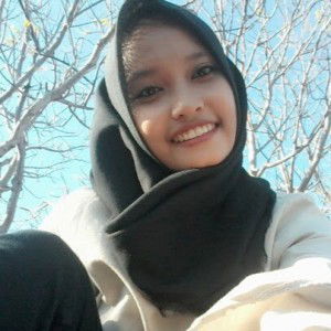 Intan Diyanti profile icon
