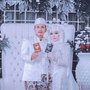 Astari Chomy profile icon