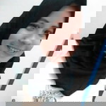 ravie asmi saputri profile icon