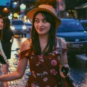 Dewa Ayu Indah profile icon