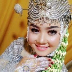 Whitry Alamsyah profile icon