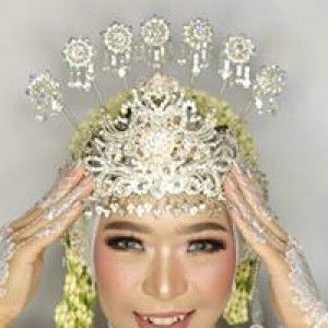 Eva Yuliana profile icon