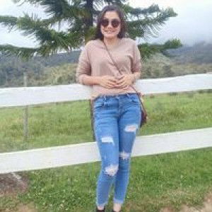 Qhristyna Dewi profile icon