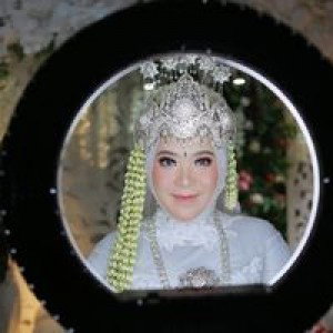 Fauziah Fadilla profile icon