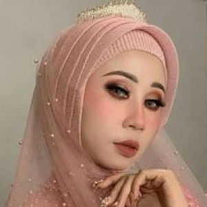 Dini Astriyan profile icon