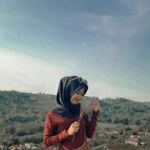 Indah Lestari profile icon