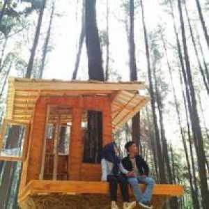 Leni Elvanni profile icon