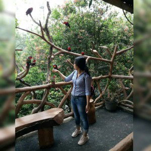 Ezy Apriliani profile icon