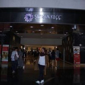 Desi Rezeky profile icon