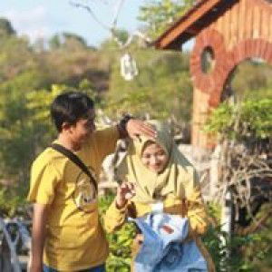 Erma Wati profile icon