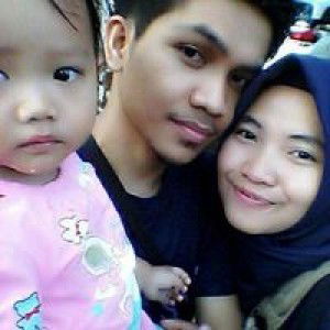 Eni Aprianingsih profile icon