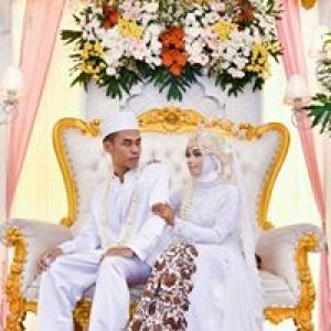 Fina Aprilia profile icon