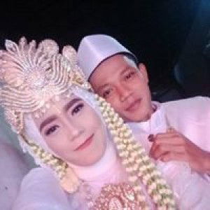 Sukarti profile icon