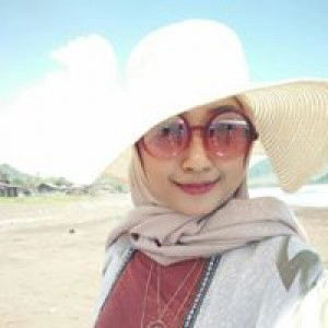 Dewi Anggun Tyas profile icon