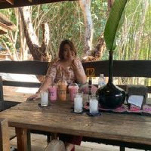 แม่นุ่มนิ่มพ่อต้น น้องข้าวหอม profile icon