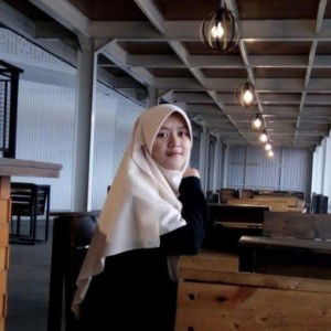 Fitri Khoirunnisa profile icon