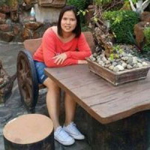 Elena Dela Cruz Calma profile icon