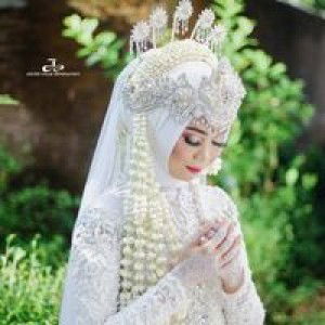 Okti Farlina profile icon