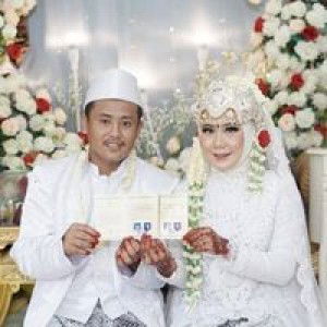 Anggun Pertiwi profile icon