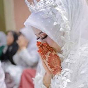 Ivo Novitasari profile icon