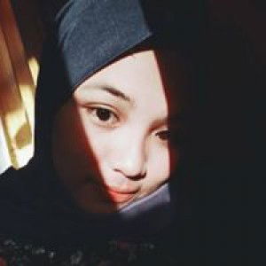 Putri Ira agustina profile icon