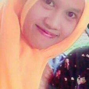 Anisa Oktafiyani She Ica'Niza profile icon