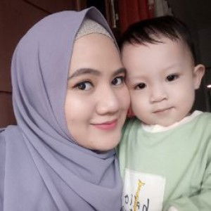 Vira Lavenia profile icon