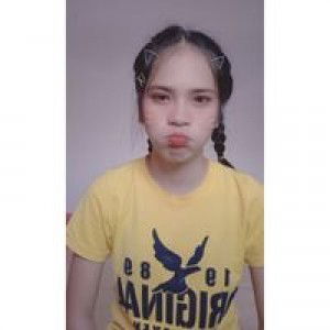 พลอย' ลี่ profile icon